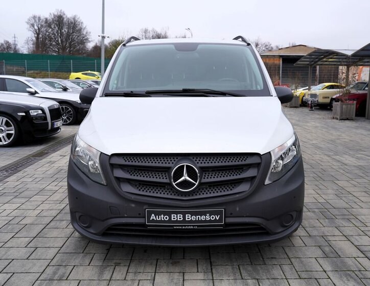 Mercedes-Benz Vito 1