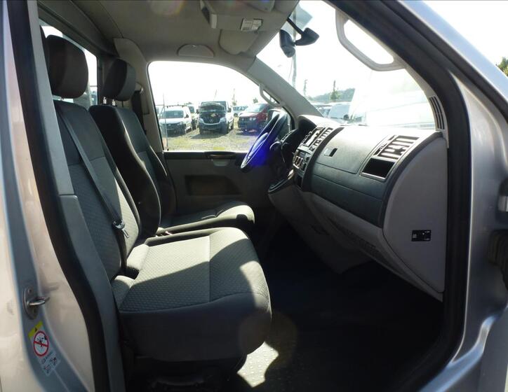 Volkswagen Transporter 21