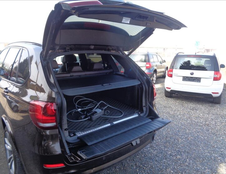 BMW X5 Kombi 2,0 l 180 kw