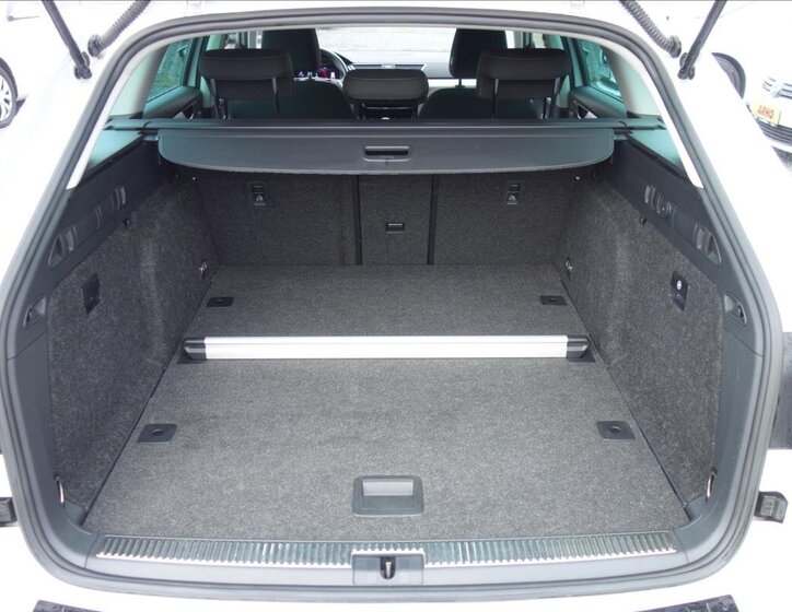 Škoda Superb Kombi 2,0 l 90 kw