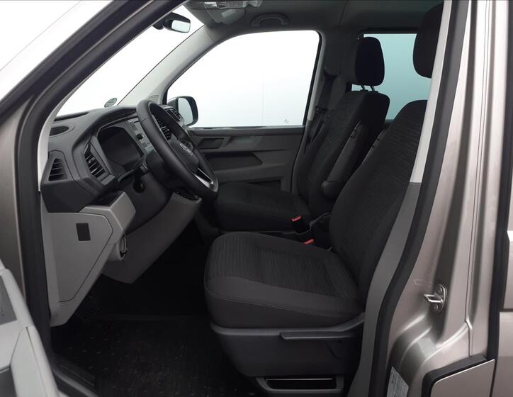 Volkswagen Caravelle 7