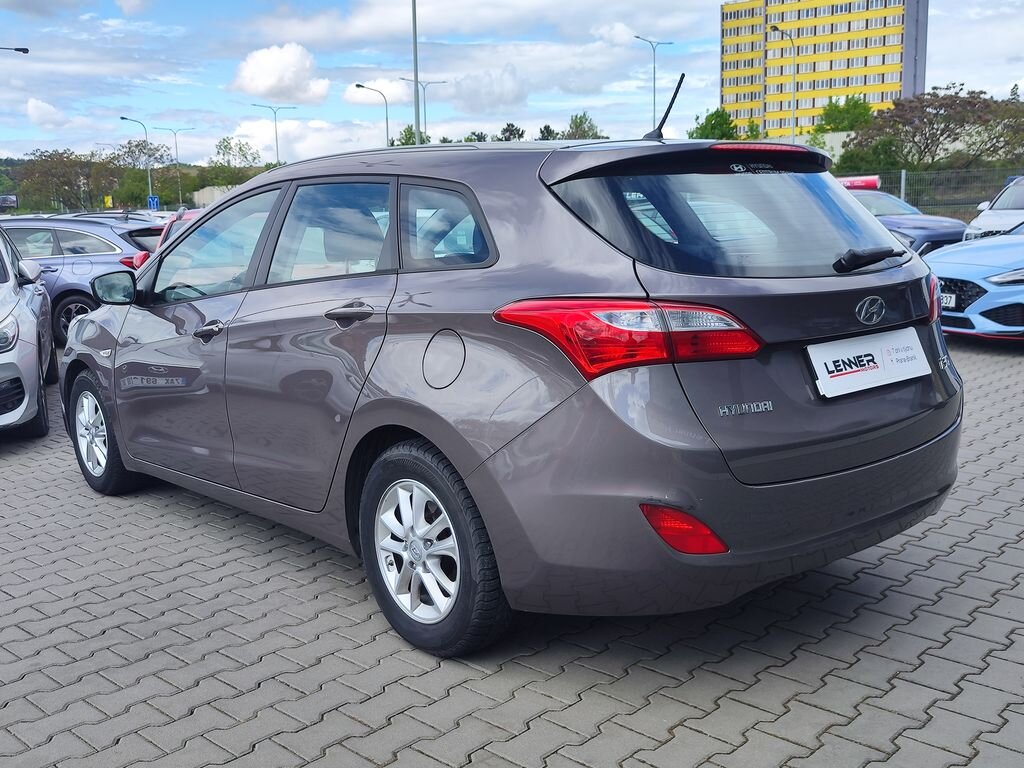 Hyundai i30 Kombi 1,6 l 88 kw