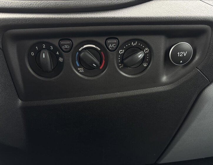 Ford Transit 32