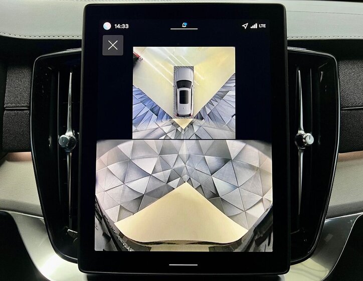 Volvo XC90 SUV / Terénní 2,0 l 184 kw