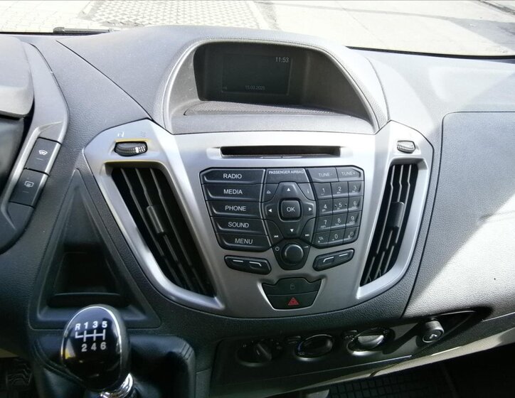 Ford Tourneo Custom Kombi 2,0 l 96 kw