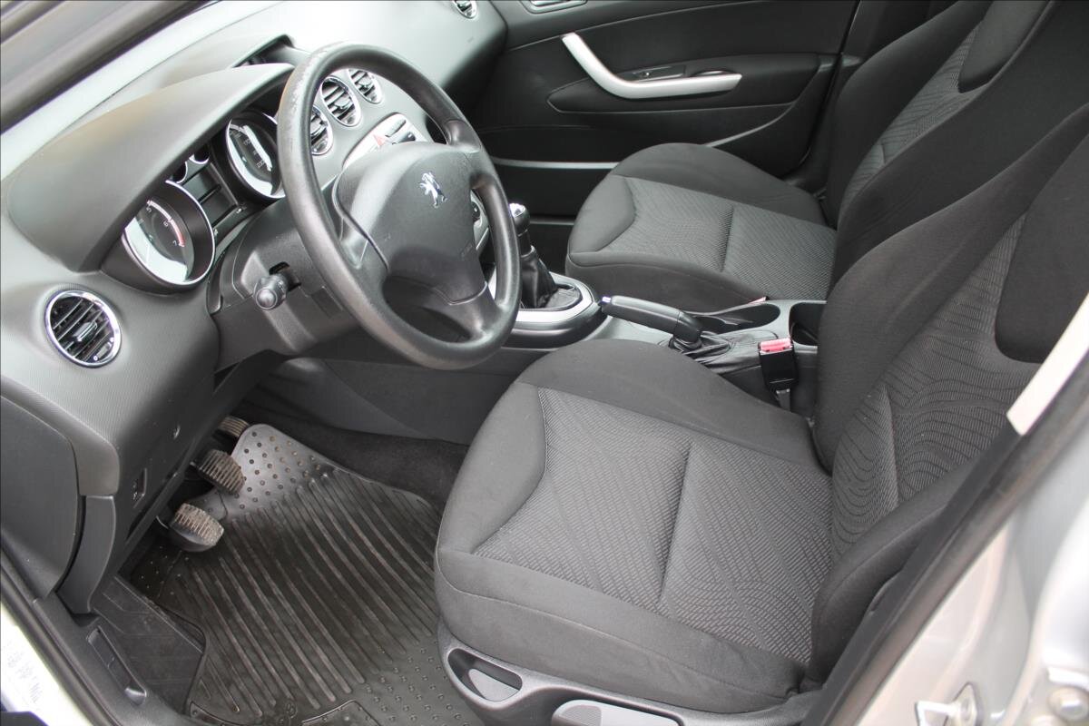 Peugeot 308 Hatchback 1,4 l 70 kw