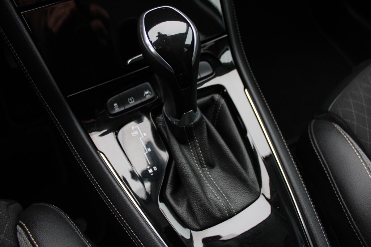 Opel Grandland X SUV 2,0 l 130 kw