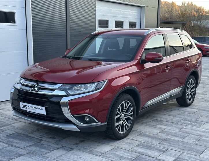Mitsubishi Outlander 10