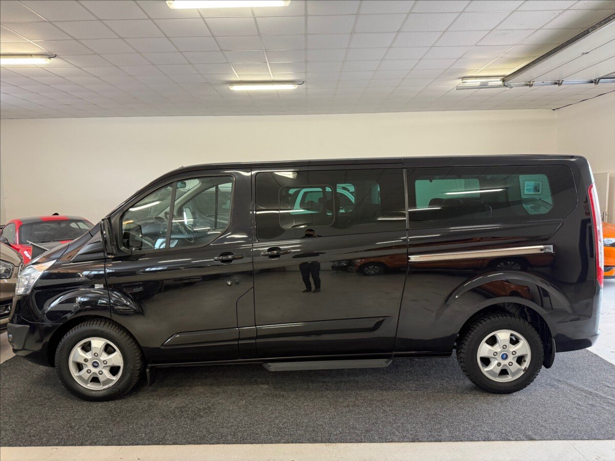 Ford Tourneo Custom MPV 2,2 l 92 kw