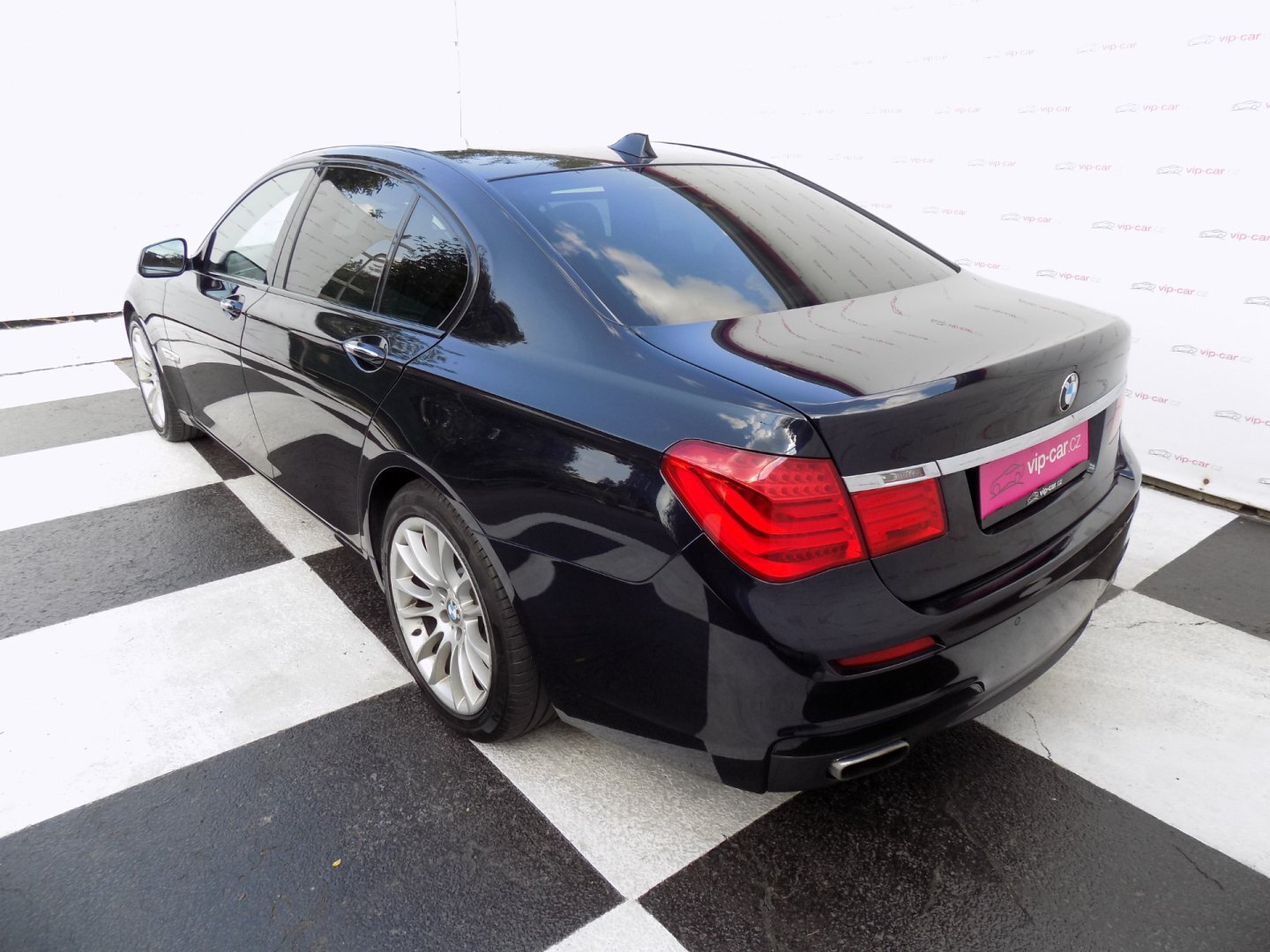 BMW Řada 7 Sedan / Limuzína 3,0 l 225 kw