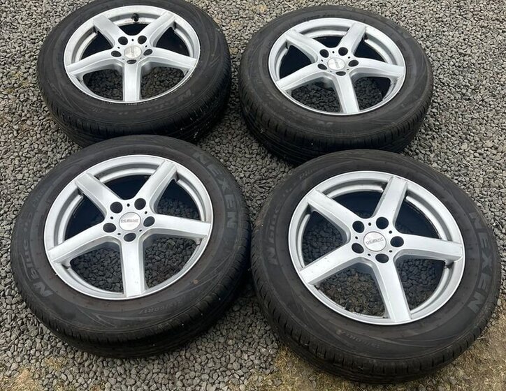 Nissan Qashqai SUV 1,6 l 120 kw