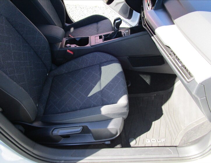 Volkswagen Golf Hatchback 1,5 l 110 kw