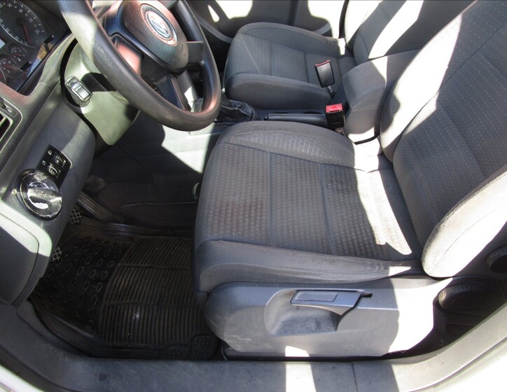 Volkswagen Touran 11