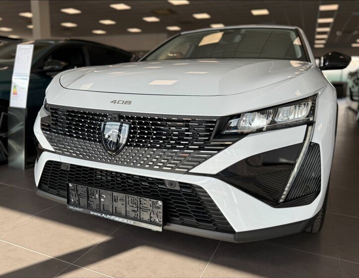 Peugeot 408 7