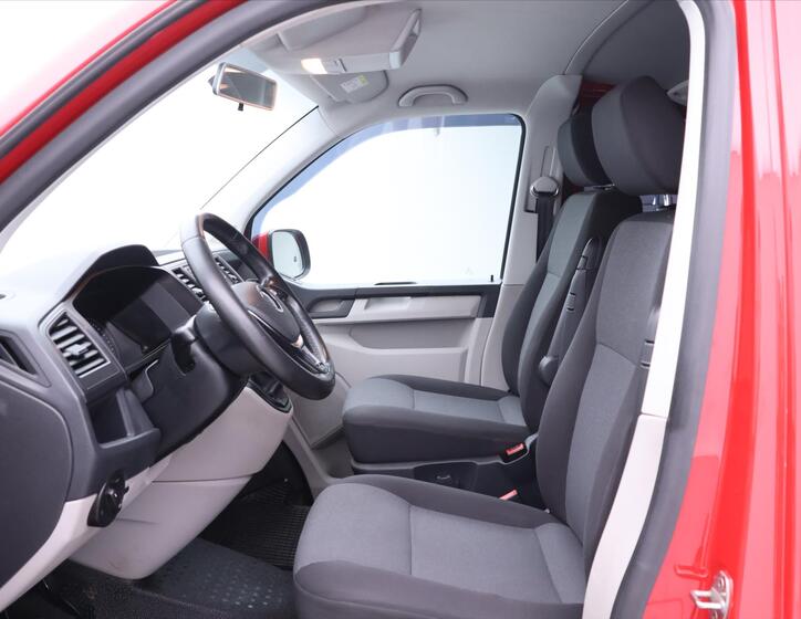 Volkswagen Transporter 11