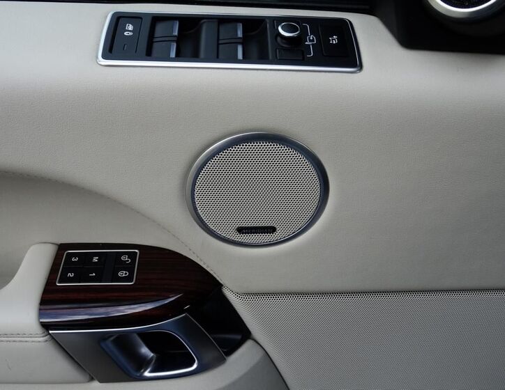 Land Rover Range Rover SUV 4,4 l 250 kw