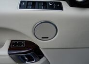 Land Rover Range Rover SUV 4,4 l 250 kw