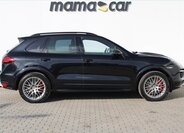 Porsche Cayenne SUV 4,8 l 397 kw