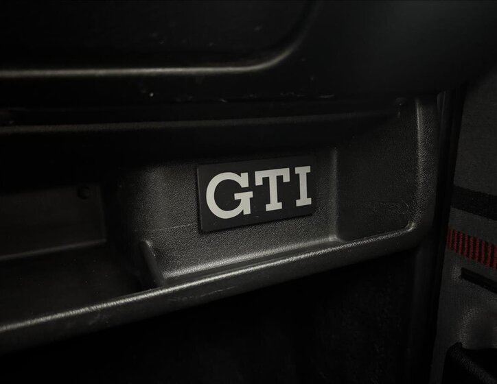 Volkswagen Golf Sedan / Limuzína 1,8 l 79 kw