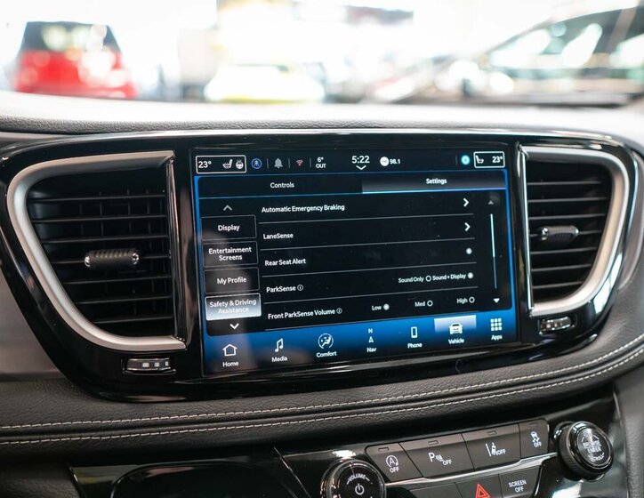 Chrysler Pacifica MPV 3,6 l 221 kw