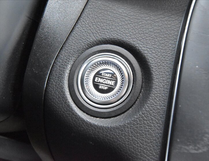 Mercedes-Benz GLC SUV / Terénní 2,0 l 143 kw