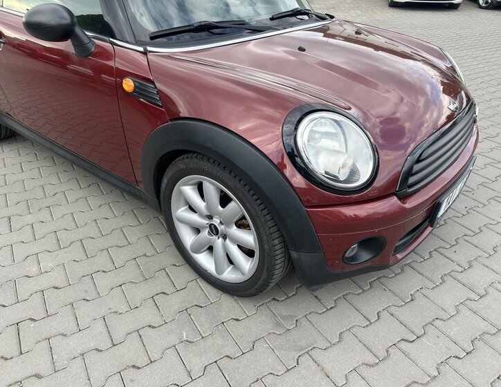 Mini Cooper Hatchback 1,6 l 80 kw