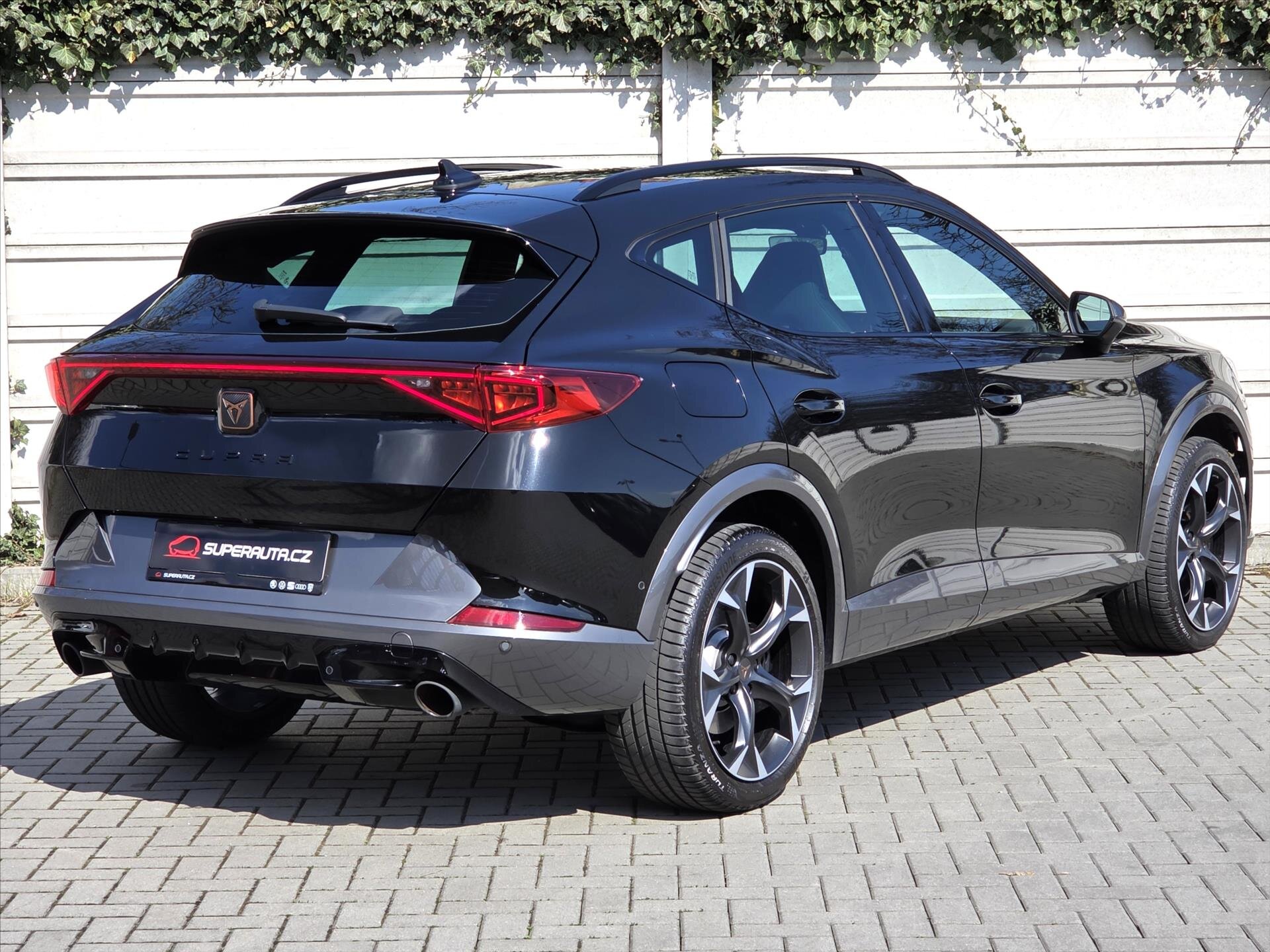 Cupra Formentor SUV / Terénní 2,0 l 180 kw
