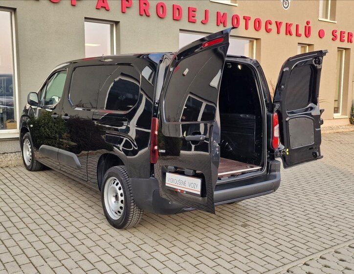 Opel Combo Skříň 1,5 l 75 kw