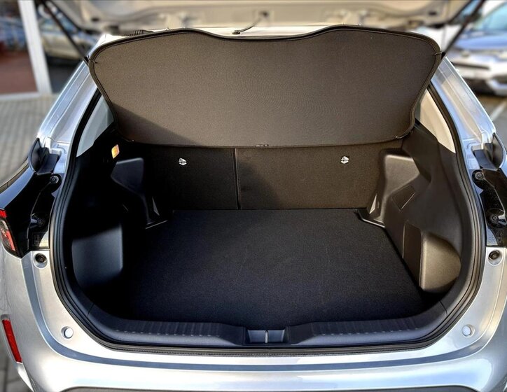 Toyota Yaris Cross SUV 1,5 l 85 kw