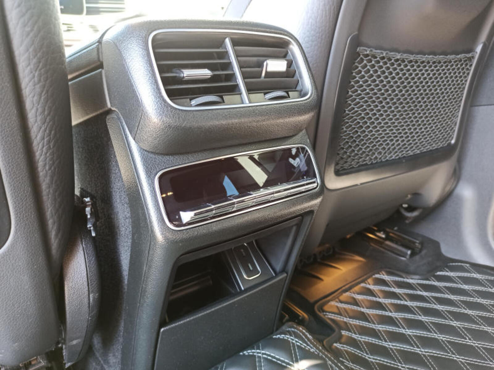 Mercedes-Benz GLS 12