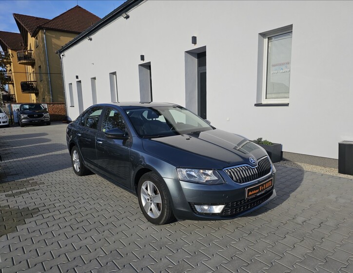 Škoda Octavia 1