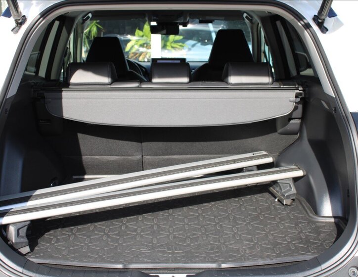 Toyota RAV4 SUV 2,0 l 129 kw