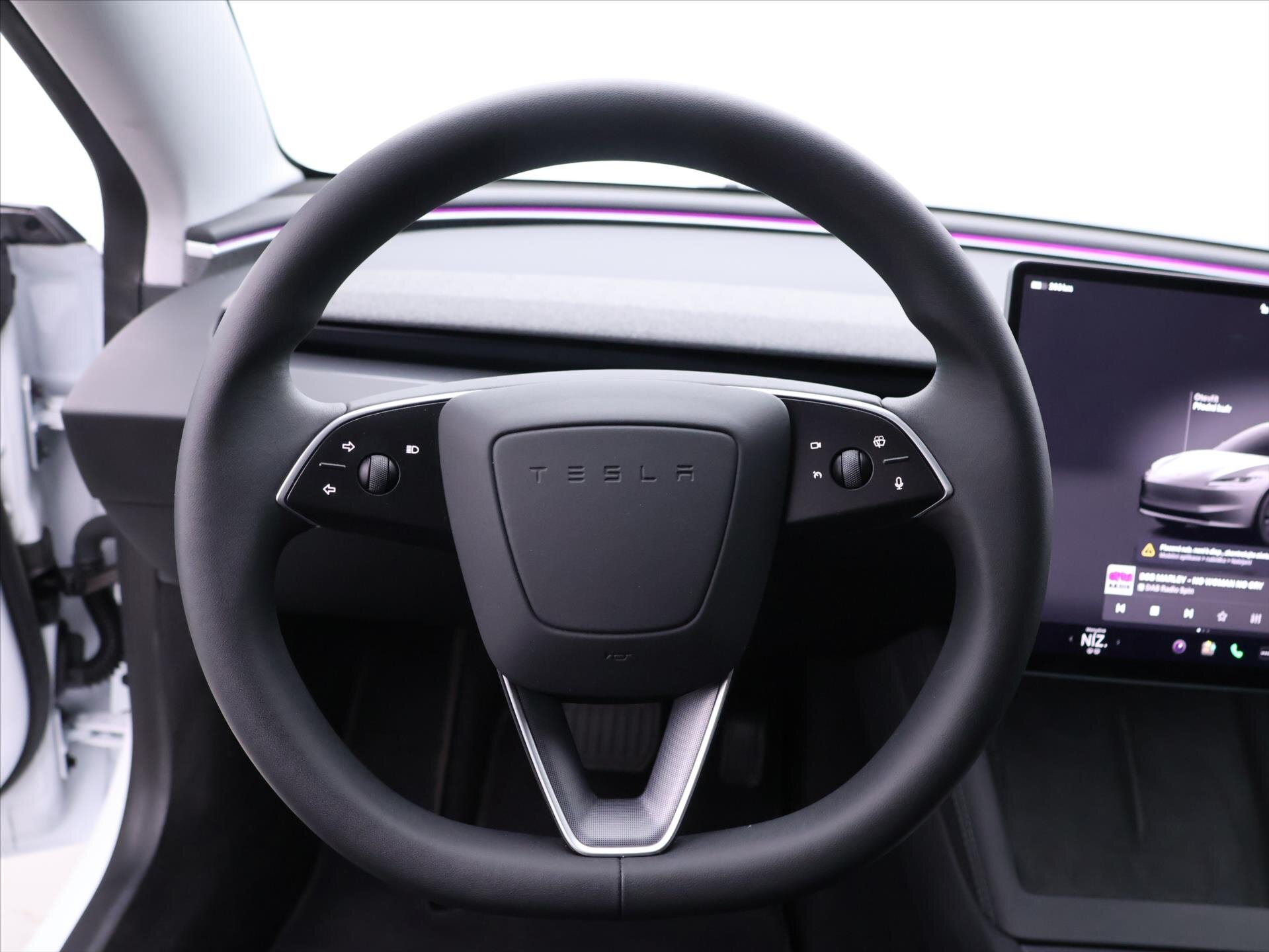 Tesla Model 3 Sedan / Limuzína 0,0 208 kw