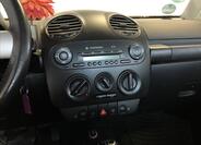 Volkswagen New Beetle 16