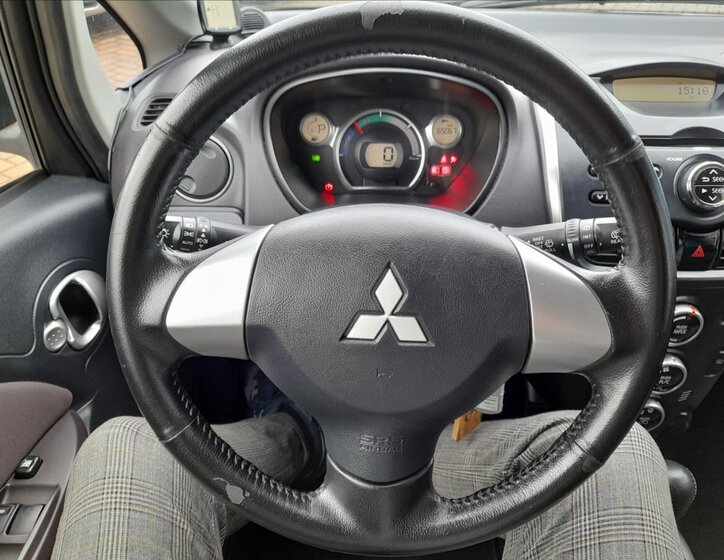 Mitsubishi Ostatní Hatchback 0,0 35 kw