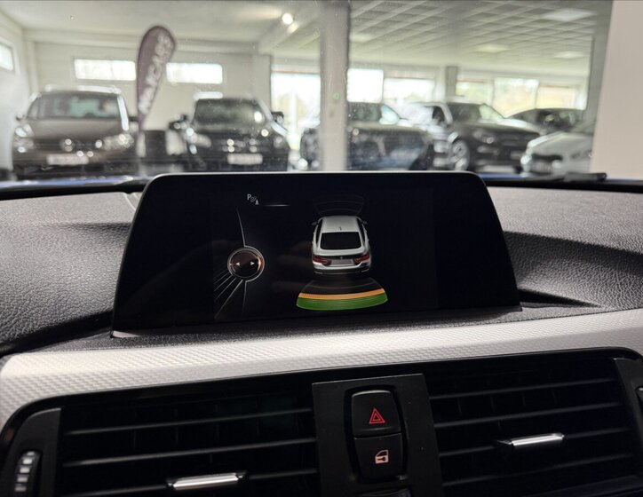 BMW Řada 4 Sedan / Limuzína 2,0 l 135 kw