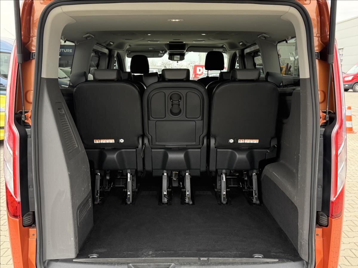 Ford Tourneo Custom MPV 2,0 l 125 kw