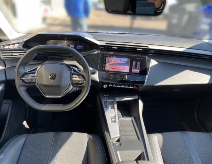 Peugeot 308 Kombi 1,2 l 96 kw