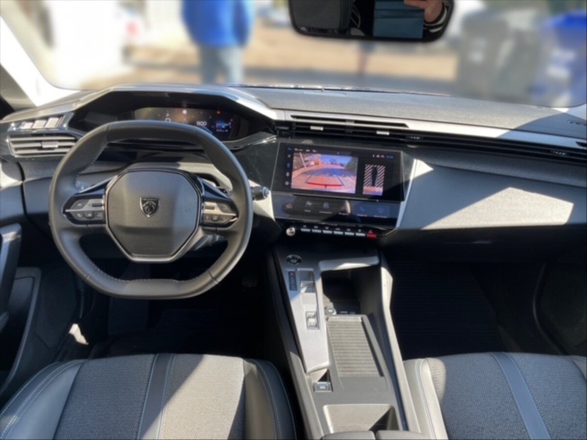 Peugeot 308 Kombi 1,2 l 96 kw