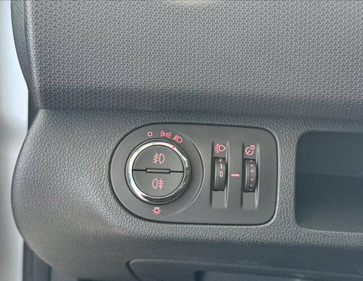 Opel Meriva MPV 1,4 l 88 kw