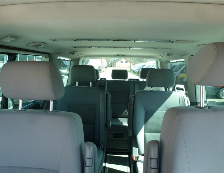 Volkswagen Multivan Kombi 2,5 l 128 kw