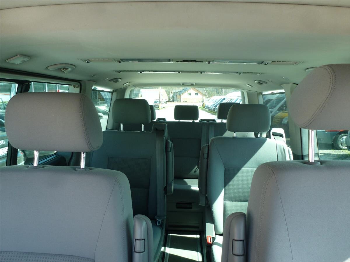 Volkswagen Multivan Kombi 2,5 l 128 kw