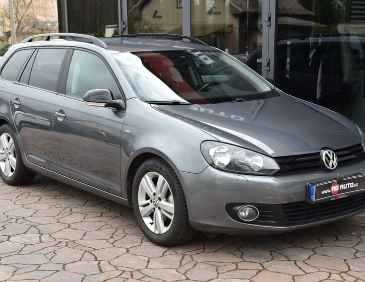 Volkswagen Golf Kombi 1,6 l 77 kw