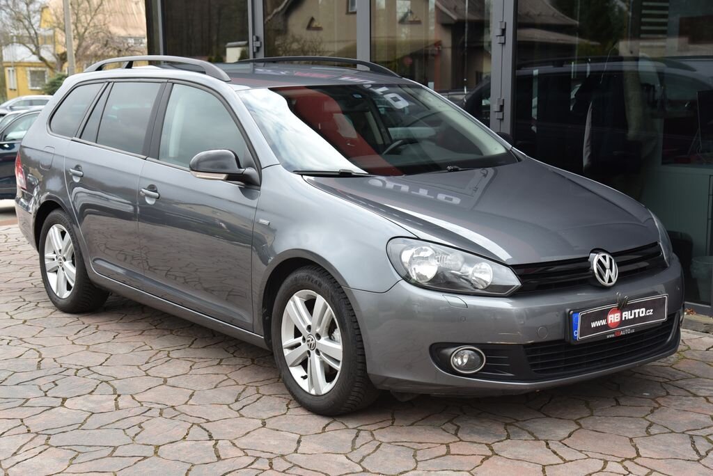 Volkswagen Golf Kombi 1,6 l 77 kw