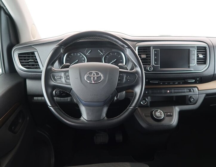 Toyota ProAce VAN-Minibus 2,0 l 130 kw