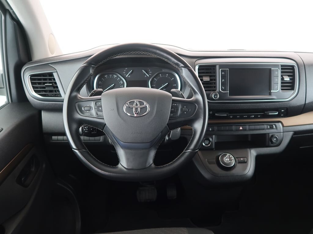 Toyota ProAce VAN-Minibus 2,0 l 130 kw