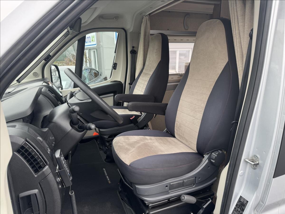 Peugeot Ostatní Ostatní 3,0 l 130 kw