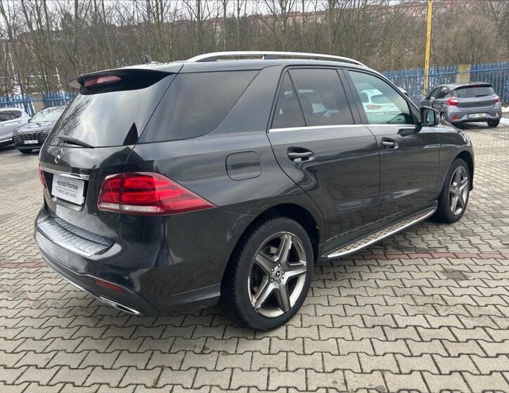 Mercedes-Benz GLE SUV 2,1 l 150 kw