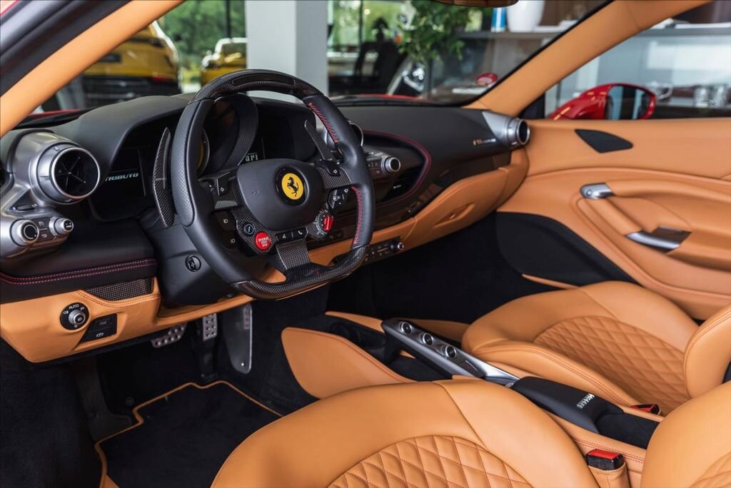 Ferrari Ostatní Kupé 3,9 l 530 kw
