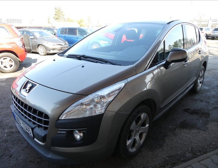 Peugeot 3008 SUV / Terénní 1,6 l 82 kw
